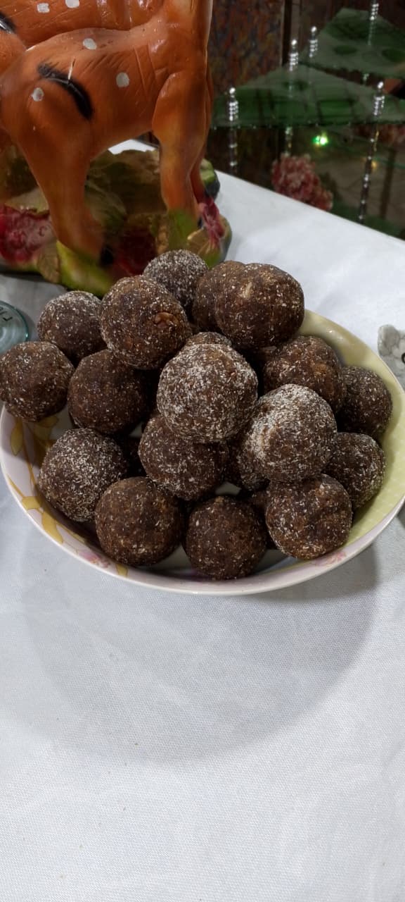 Premium Homemade Alsi Ka Ladoo – 100% Organic & Fresh