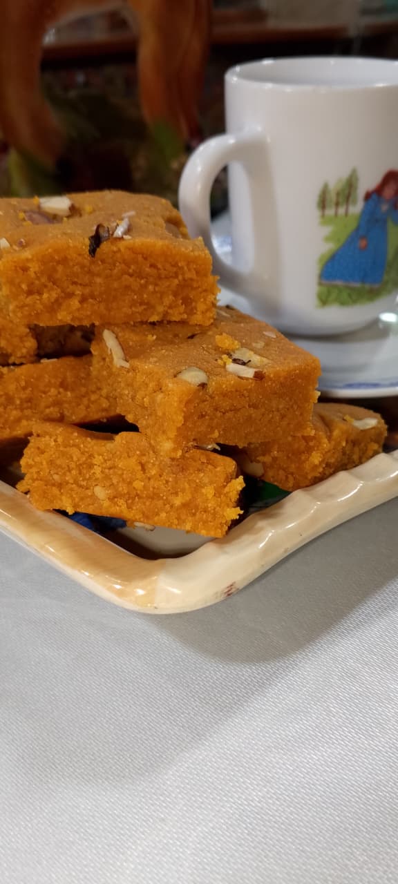 Besan Ki Barfi – 100% Organic, Homemade & Fresh | Perfect Gift Sweet 🍯✨