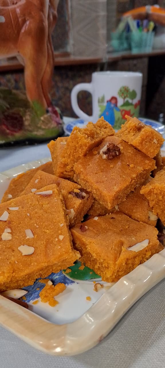 Besan Ki Barfi – 100% Organic, Homemade & Fresh | Perfect Gift Sweet 🍯✨